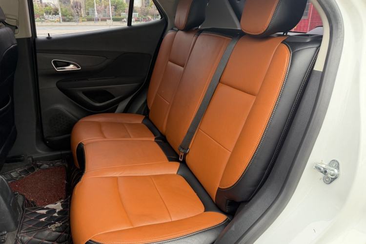 Used Buick Encore 2015 1.4T Automatic Two-Wheel Drive Urban Elite Version Left Rear Seat