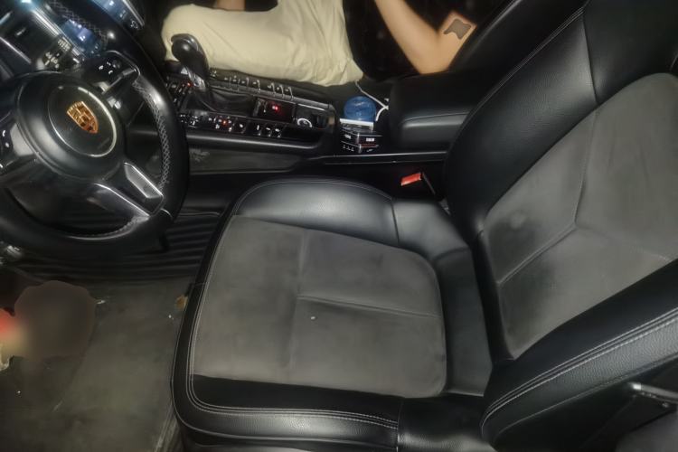 Used Porsche Macan 2017 Macan 2.0T Left Front Seat