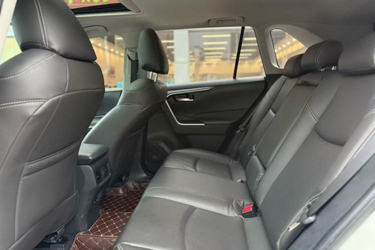 Used Toyota RAV4 2020 2.0L CVT 4x4 Trend Edition
