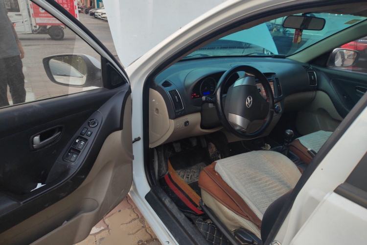 Used Hyundai Celesta 2011 1.6L Manual Comfort Edition