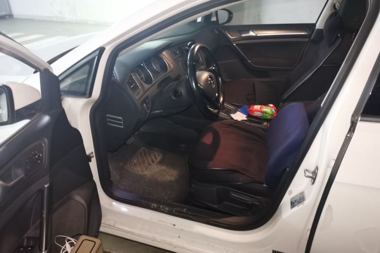 Used Volkswagen Golf 2015 1.6L Automatic Comfort Model
