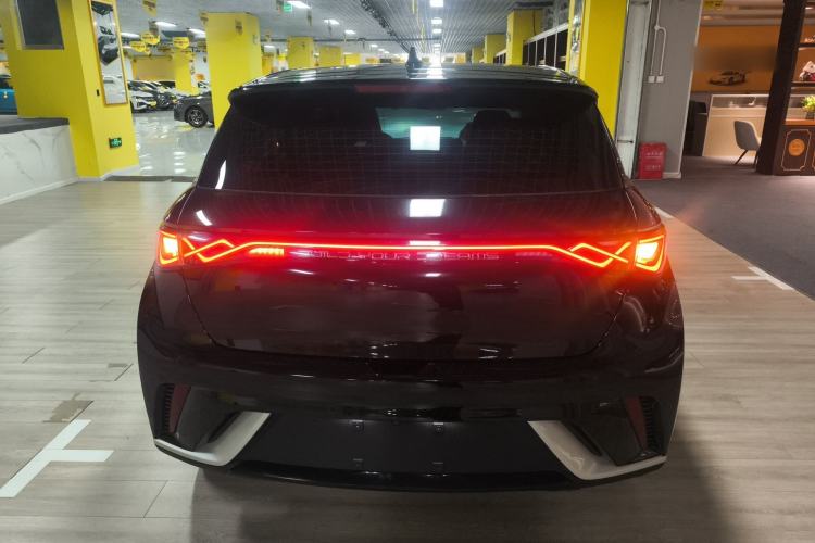 Used BYD Dolphin 2021 405 km Fashion Edition
