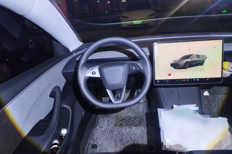 Used Tesla Model 3 2023 Rear-Wheel-Drive Version
