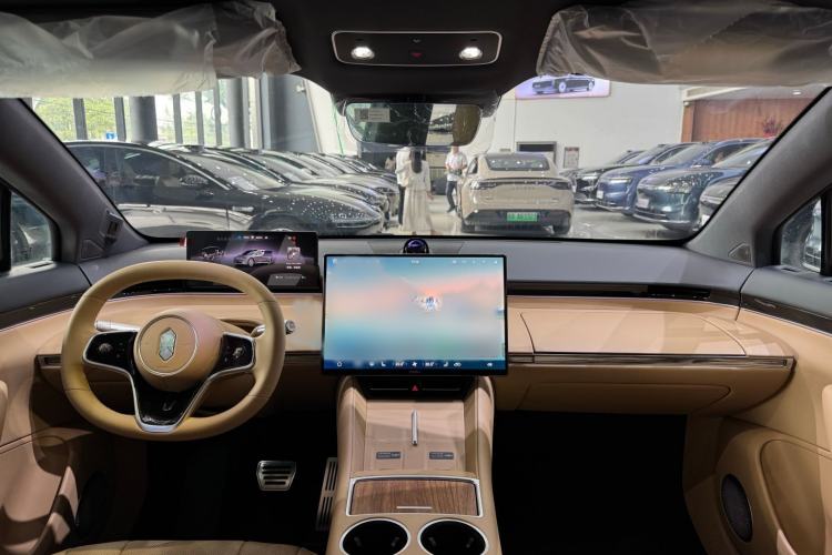 Used Hima Luxeed R7 2026 Model Range-Extending Max+ Gear Lever