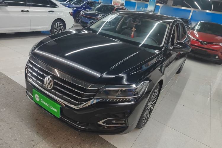 Used Volkswagen Passat 2019 330TSI Luxury Edition China VI Standard