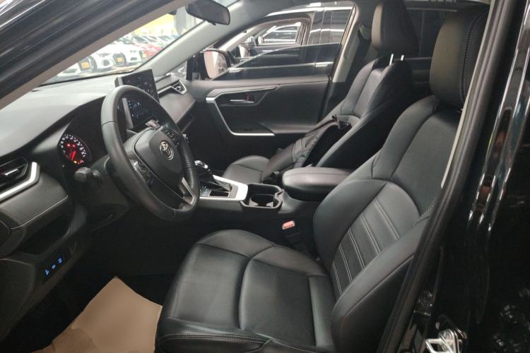 Used Toyota Wildlander 2022 2.0L CVT Two-Wheel Drive Luxury PLUS Edition
