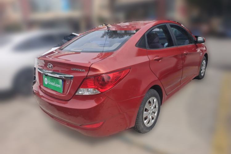 Used Hyundai Verna (older generation) 2010 Sedan 1.4L Manual Comfort GS Rear Right 45 Deg
