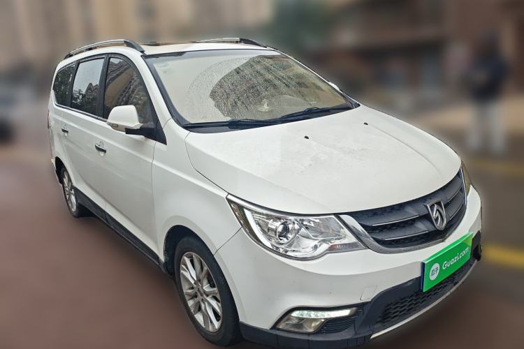 Used Baojun 730 2014 1.5L Manual Luxury Navigation ESP Version 7 Seats
