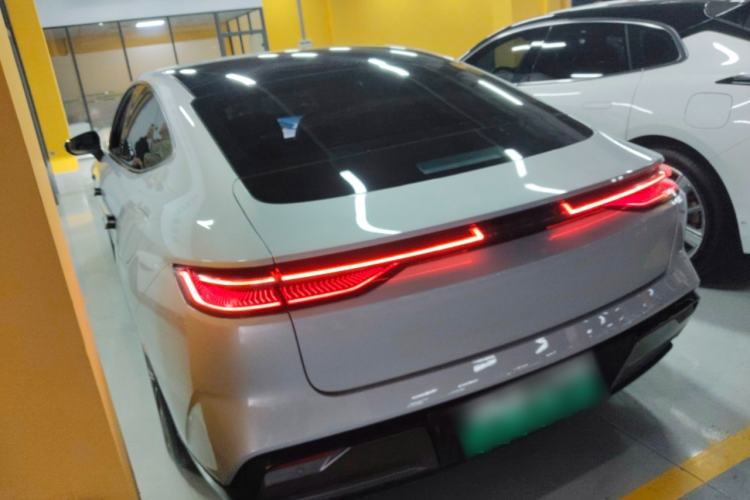 Used Geely Galaxy E8 2025 575 km Exploration Intelligent Driving Edition Rear Left 45 Deg