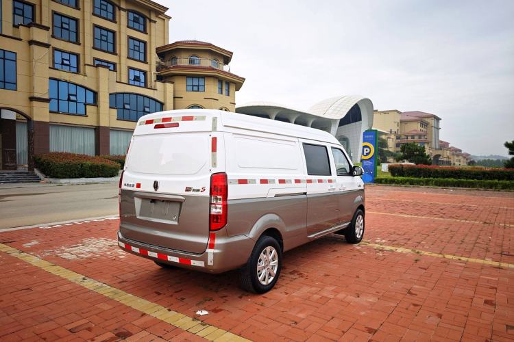 Used Jinbei New Hiace S 2021 1.5L Business Central Air-Conditioned Van China VI Standard SWC15M