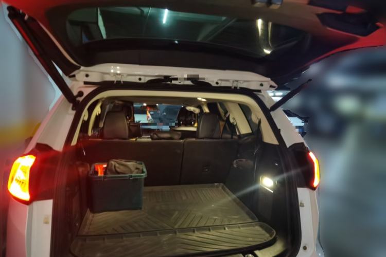 Used Ford Edge 2016 EcoBoost 245 Four-Wheel Drive Titanium 7-Seater Trunk