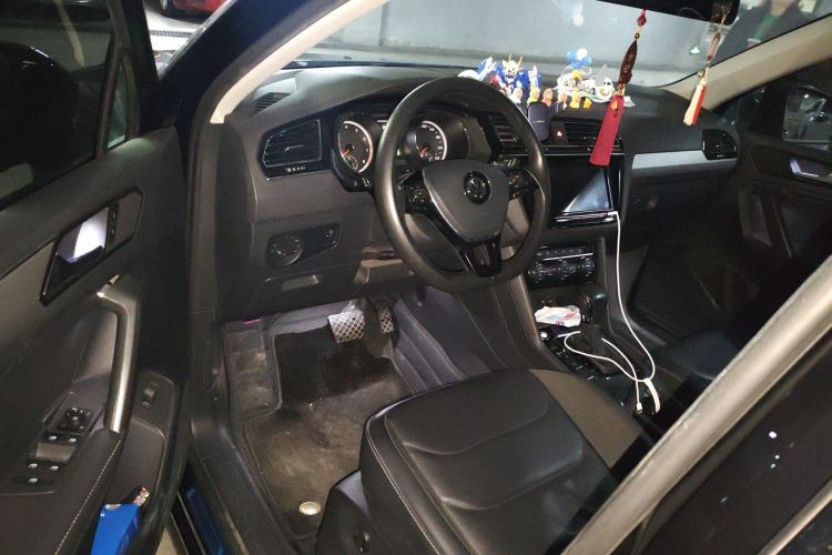Used Volkswagen Tiguan L 2019 330TSI Automatic Two-Wheel Drive Smart Luxury Version China V Emission Standard