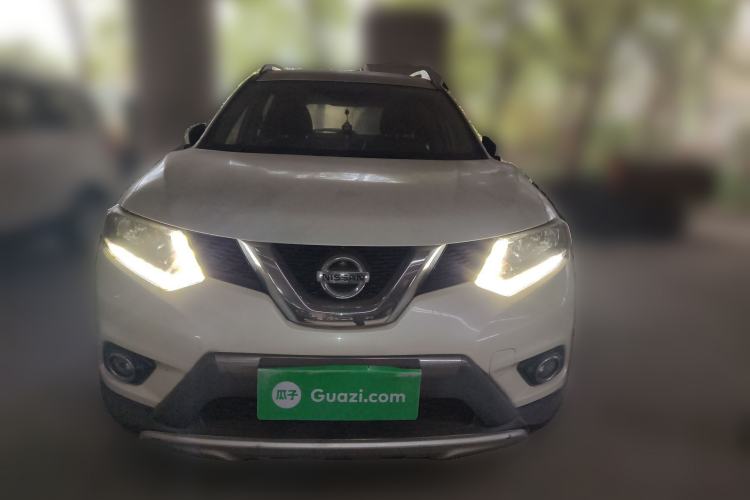 Used Nissan X-Trail 2015 2.0L CVT Comfort MAX Edition 2WD
