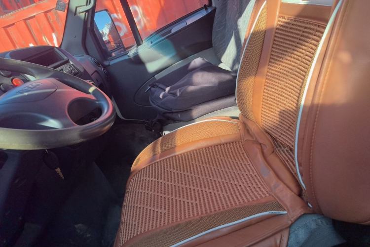 Used Iveco Turin 2009 2.5T-A32 Base Version
