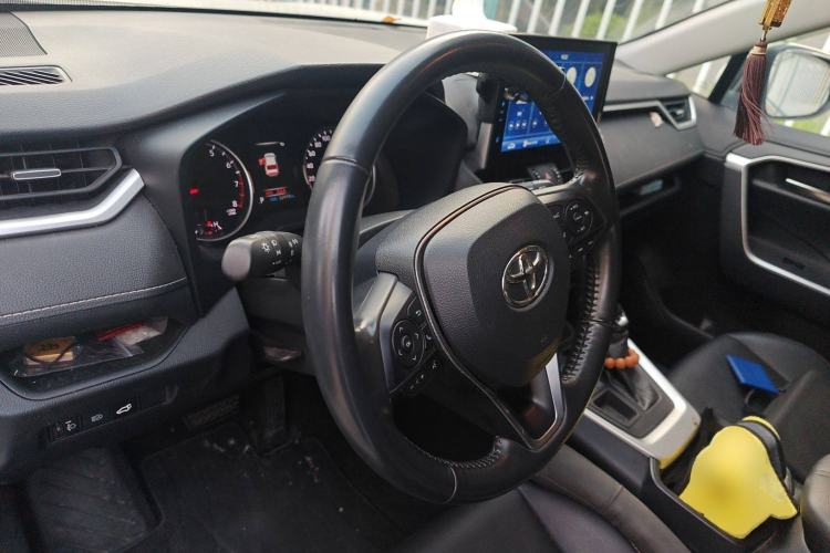 Used Toyota Wildlander 2021 2.0L CVT 4x4 Luxury Edition