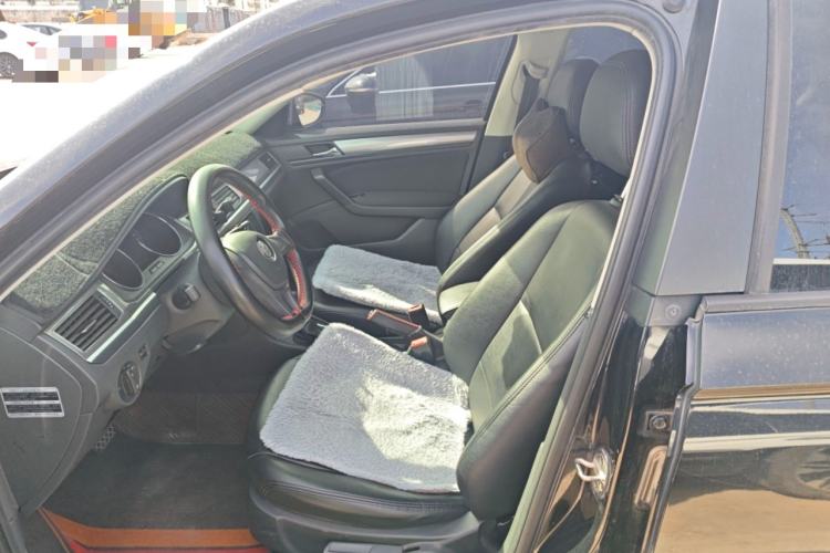 Used Volkswagen Bora 2016 1.6L Automatic Fashion Model
