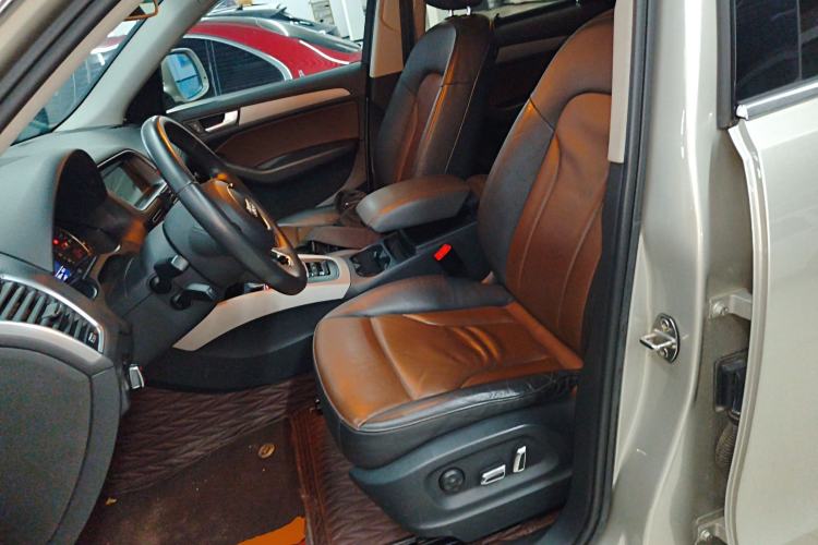 Used Audi Q5 2017 Plus 40 TFSI Ambition Model Left Front Seat