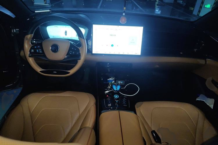 Used BYD Han 2022 DM-i 121KM Prestige Model Center Console