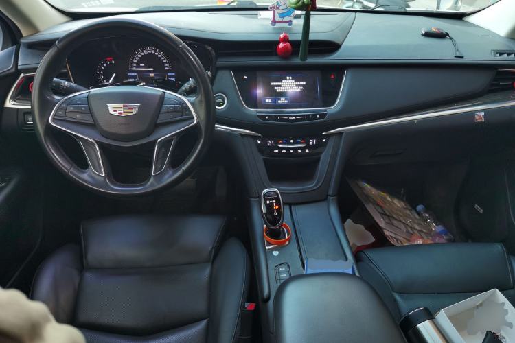 Used Cadillac XT5 2017 Anniversary Edition 28T Four-Wheel Drive Luxury Model
