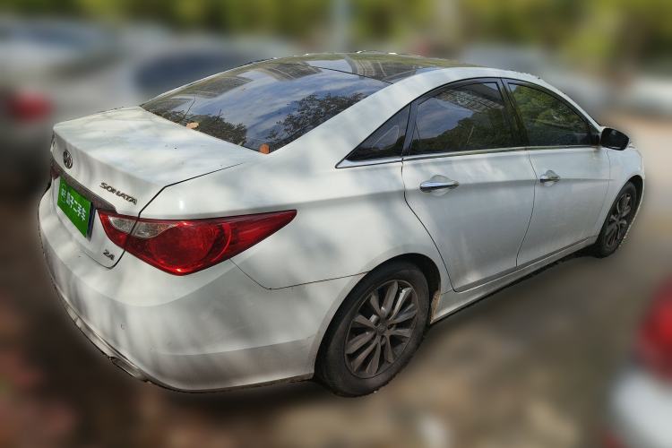 Used Hyundai Sonata 2013 2.4L Automatic Leading Edition China IV Standard Rear Right 45 Deg