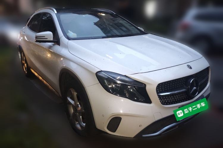 Used Mercedes-Benz GLA 2017 GLA 200 Sport Edition Front Right 45 Deg