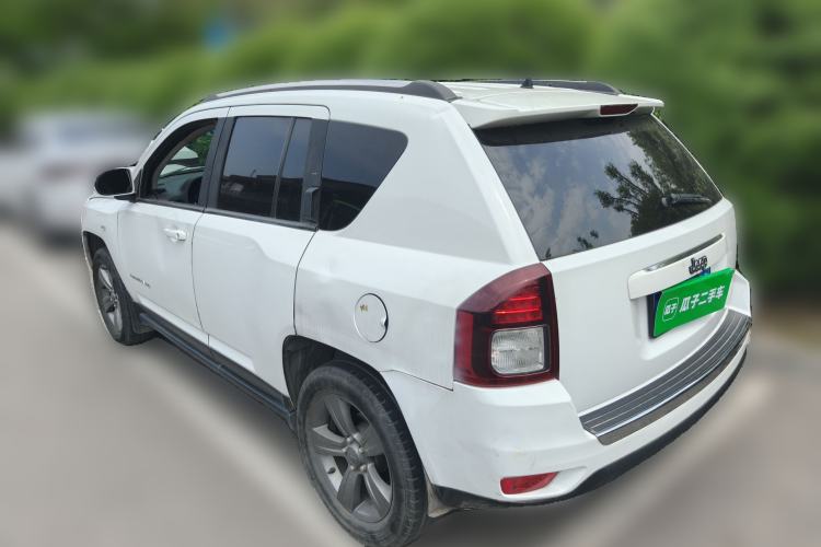 Used Jeep Compass 2014 2.4L four-wheel drive sport version Rear Left 45 Deg