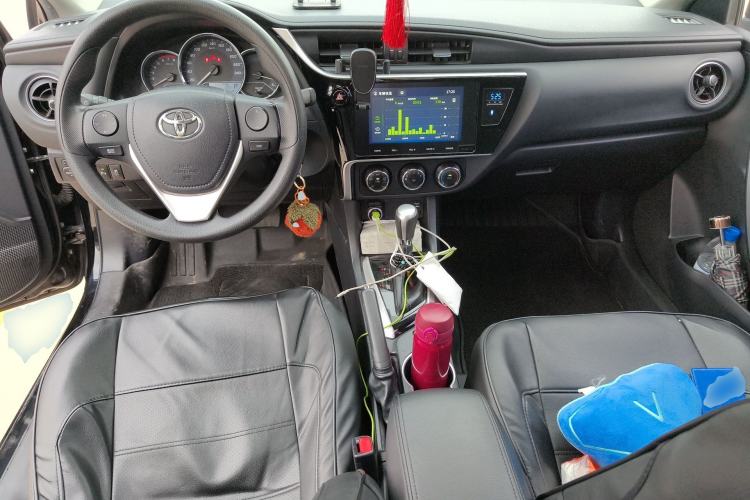 Used Toyota Levin 2017 Revised 185T CVT Elite Edition China V Standard Center Console