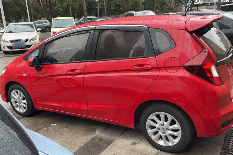 Used Honda Fit 2018 1.5L CVT Comfort Sunroof Version