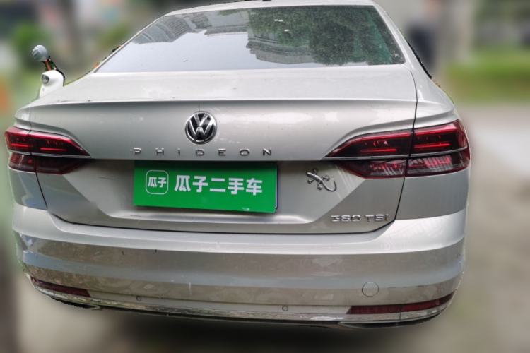 Used Volkswagen Phideon 2018 Revised Version 380TSI Two-Wheel Drive Business Edition Rear