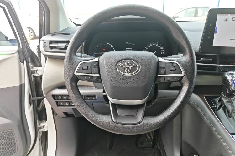 Used Toyota Granvia 2023 2.5L Hybrid Luxury Edition Steering Wheel