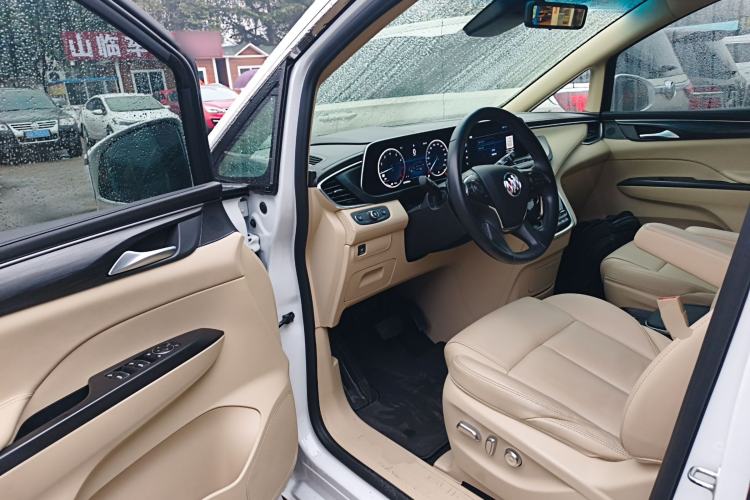 Used Buick GL8 2022 ES Landtrek 653T Luxury Edition