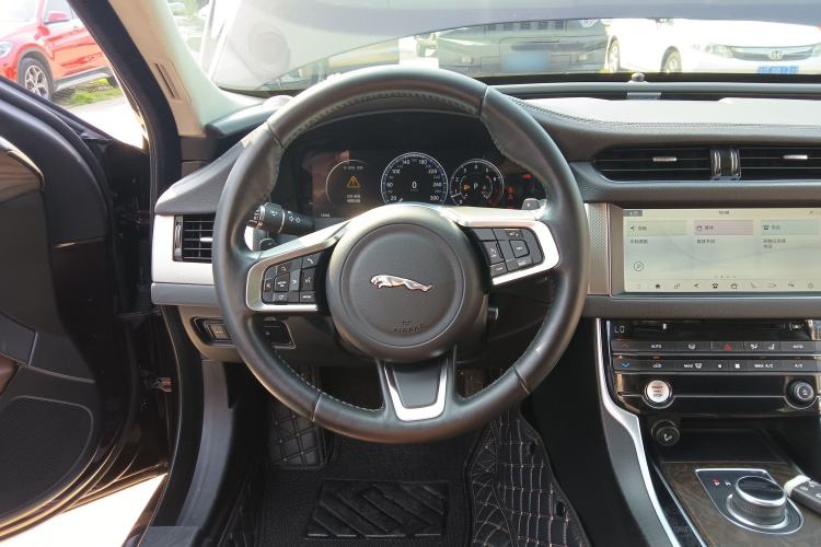 Used Jaguar XFL 2018 XFL 2.0T 250 PS Luxury Edition