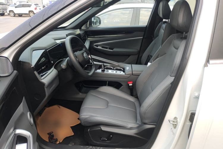 Used Geely Auto Emgrand X7 Sport 2026 Model 1.5TD Aspirational Left Front Seat