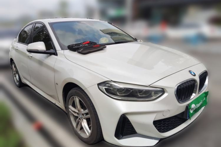 Used BMW 1 Series 2020 120i M Sport Package Front Right 45 Deg