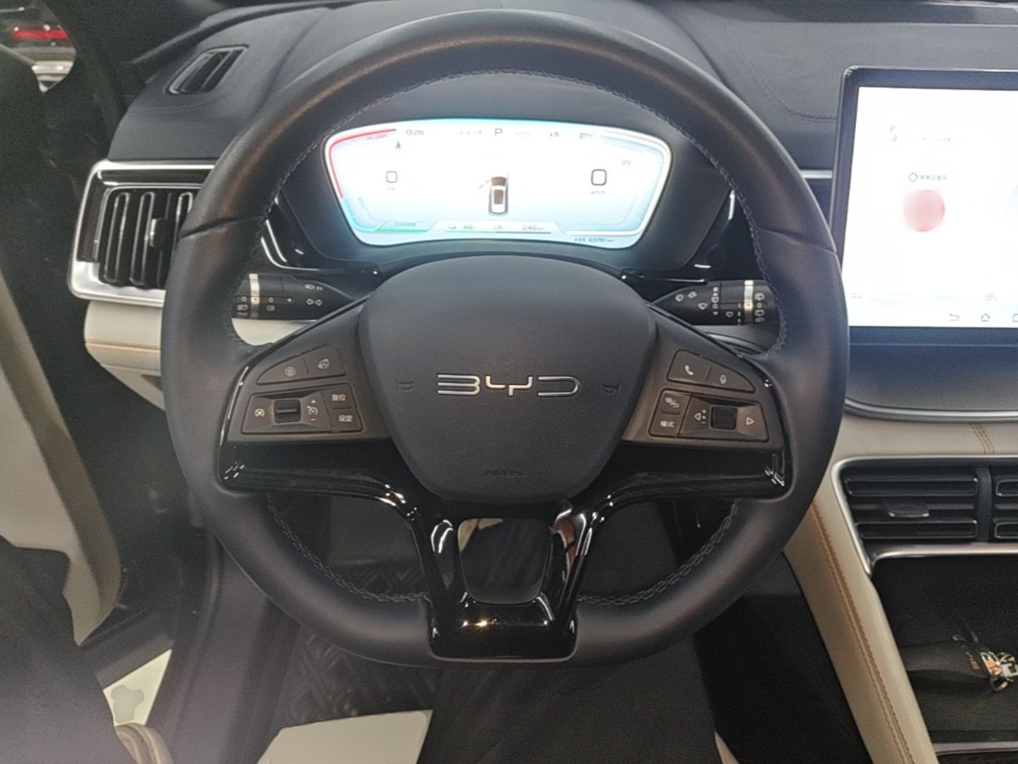 BYD Song PLUS New Energy 2023 Champion Edition EV 520KM Prestige Model — снимка 13
