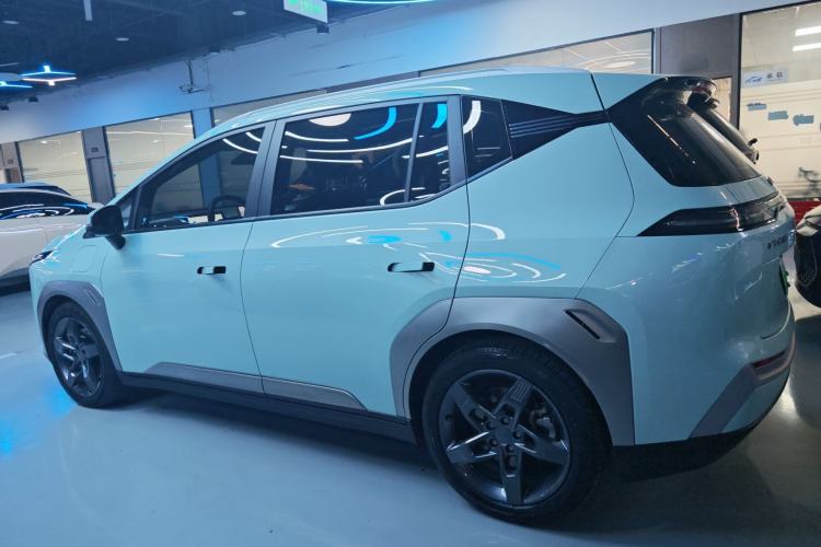 Used AION Y 2023 Plus 510 Tech Edition
