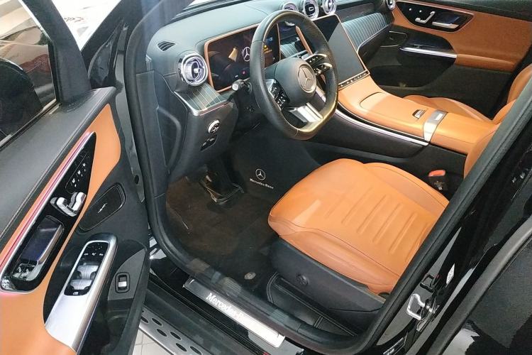 Used Mercedes-Benz GLC 2024 GLC 300 L 4MATIC Dynamic Edition 5-seater Driver Seat