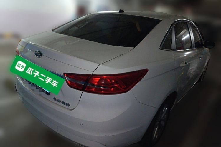 Used Ford Escort 2015 1.5L Automatic Fashion Model Rear Right 45 Deg