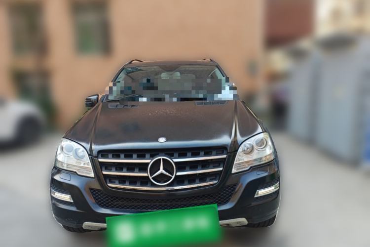 Used Mercedes-Benz M-Class 2010 ML 300 4MATIC Front