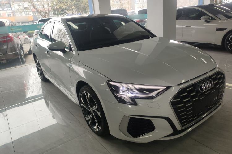 Used Audi A3 2023 Restyled A3L Limousine 35 TFSI Fashion Sport Edition Front Right 45 Deg