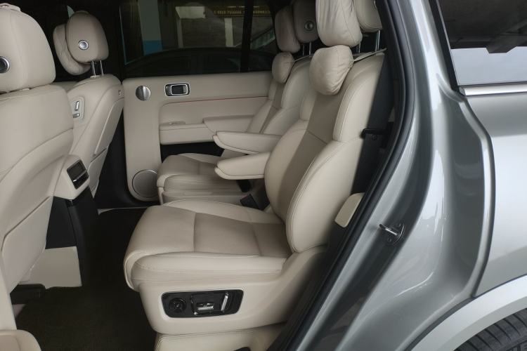 Used Li Auto L9 2022 Max model Interior 4