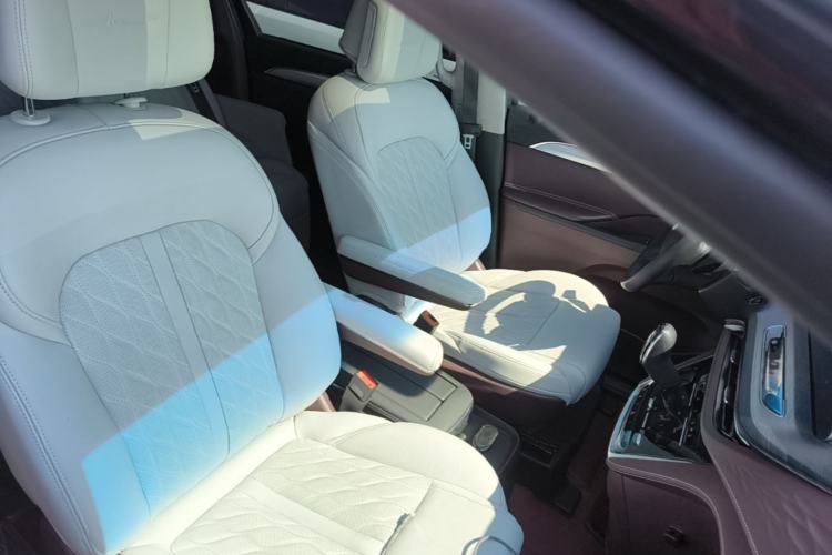Used Buick GL8 2022 Avenir Aivia Six-Seat Deluxe Edition