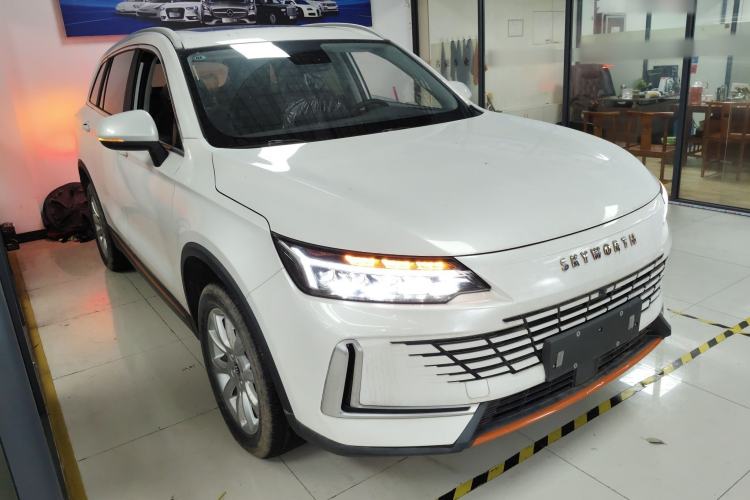 Used Skyworth HT-i 2022 1.5L PHEV 115KM Smart Drive Edition Front Right 45 Deg