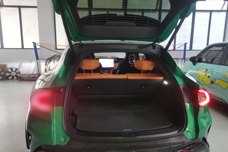 Used Xiaomi Auto YU7 2025 Ultra-Long Range High-Performance All-Wheel-Drive Max Edition
