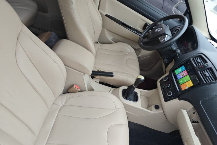 Used Dongfeng Fengon 370 2016 1.5L Manual Standard Edition SFG15-05 7 Seats