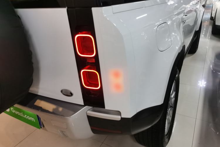 Used Land Rover Defender 2023 3.0T Gasoline Euro 6 Standard
