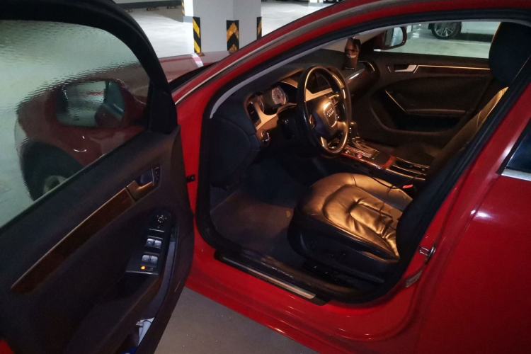 Used Audi A4L 2009 2.0 TFSI Technology Edition Driver Seat