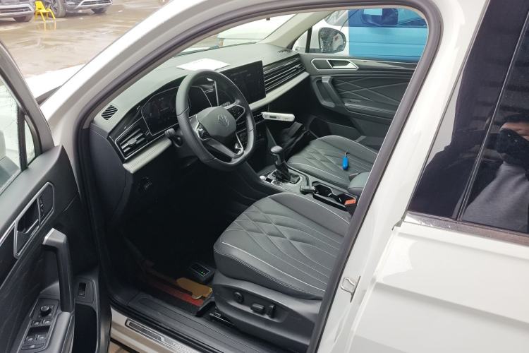 Used Volkswagen Tiguan L 2022 330TSI Automatic Two-Wheel Drive Smart Edition Left Front Seat