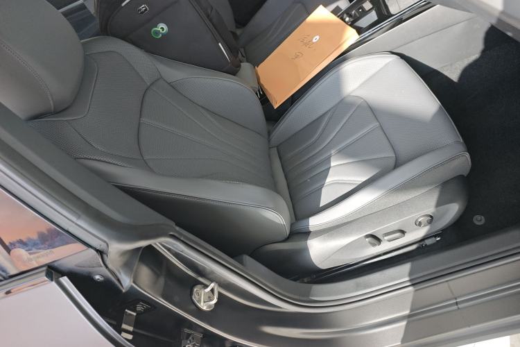 Used Volkswagen Lamando 2026 Lavida L GTS 380TSI Lingfeng Millionth Anniversary Edition Right Front Seat