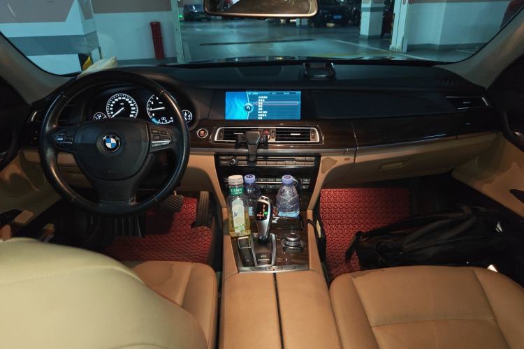 Used BMW 7 Series 2009 730Li Leading Model Center Console